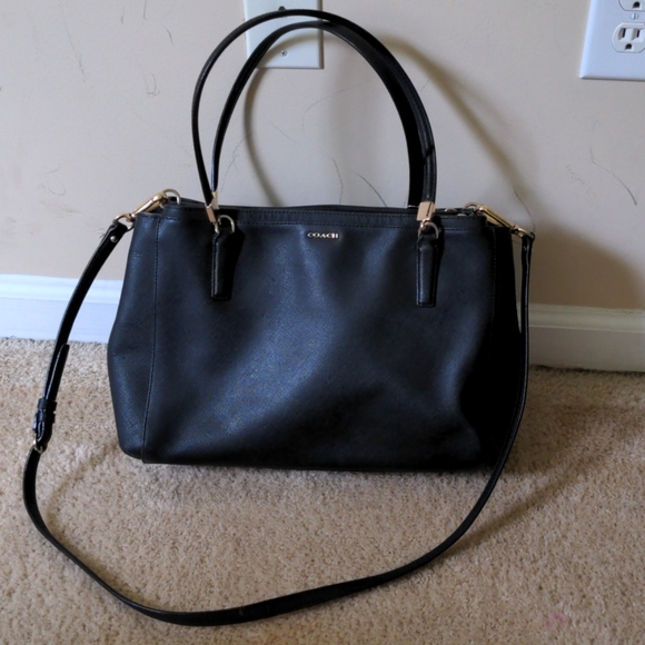 Black Coach Purse - Picture 4 of 4